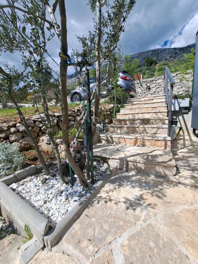 הוילה אומיס Bella Vista With Jacuzzi 1 מראה חיצוני תמונה