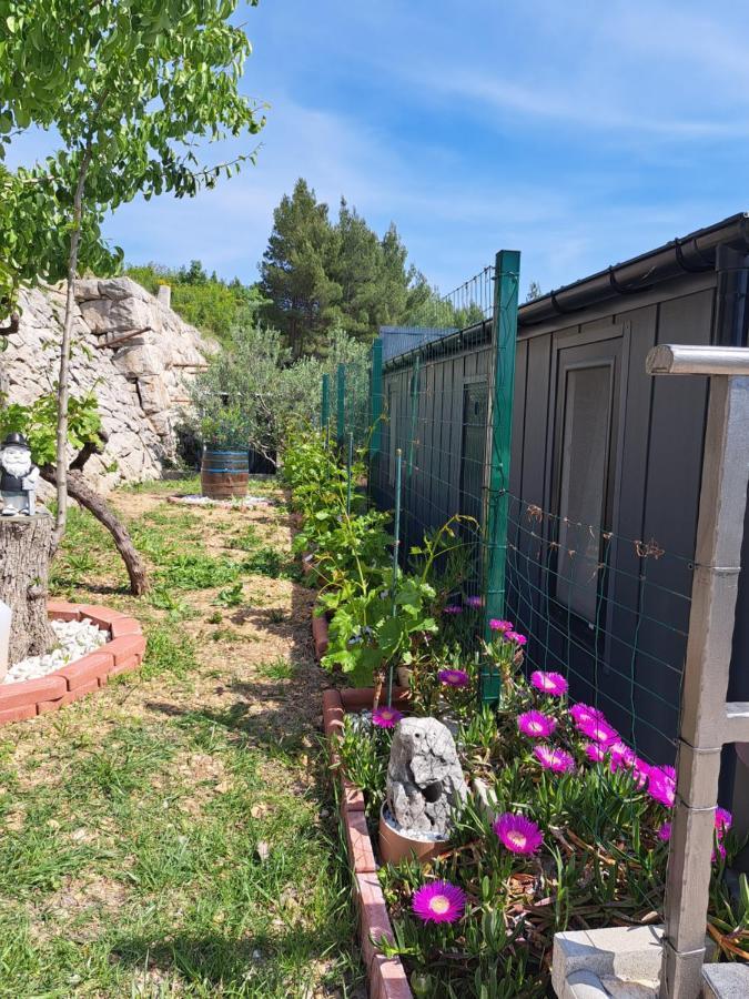 הוילה אומיס Bella Vista With Jacuzzi 1 מראה חיצוני תמונה