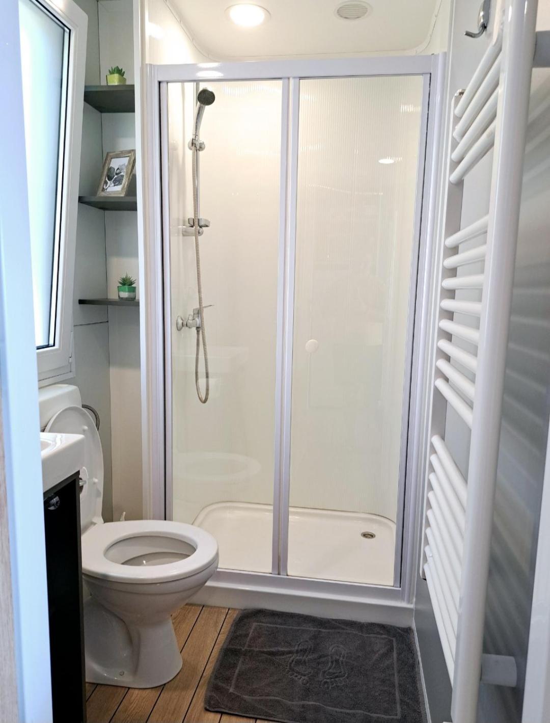 הוילה אומיס Bella Vista With Jacuzzi 1 מראה חיצוני תמונה