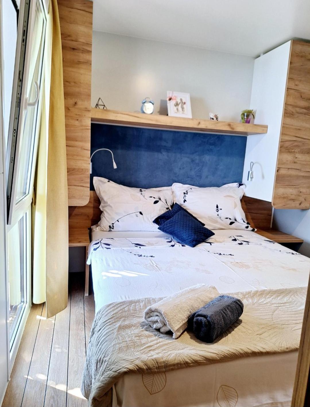 הוילה אומיס Bella Vista With Jacuzzi 1 מראה חיצוני תמונה