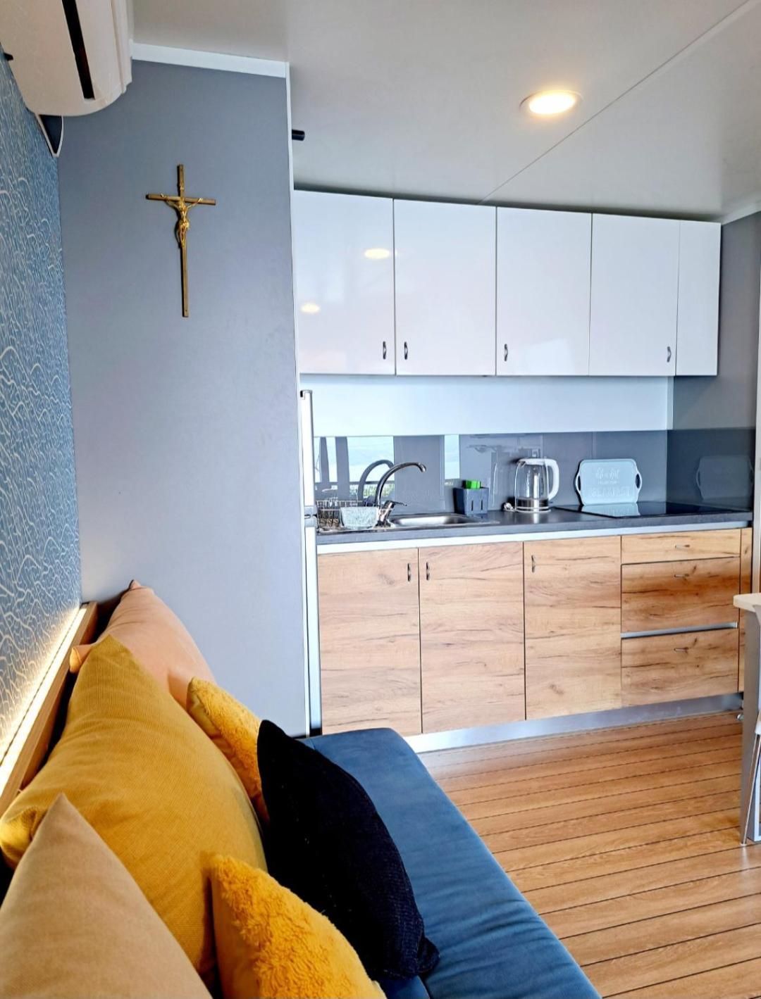 הוילה אומיס Bella Vista With Jacuzzi 1 מראה חיצוני תמונה